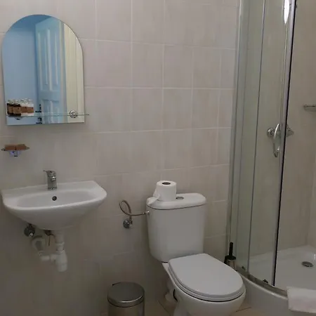 Inn Muzeum Ziemianstwa W Dabrowie *