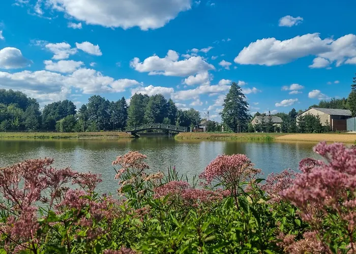 Muzeum Ziemianstwa W Dabrowie Gasthof